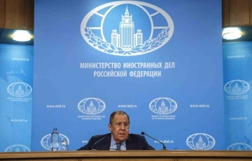 Rusya Dışişleri Bakanı Lavrov: &ldquo;Zelenskiy Davos&rsquo;ta t&uuml;m d&uuml;nyaya a&ccedil;ık&ccedil;a yalan s&ouml;yledi&rdquo;
