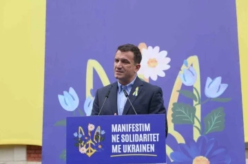 Rusya-Ukrayna Savaşı&rsquo;nın 2.yıld&ouml;n&uuml;m&uuml;nde Tiran&rsquo;da Rusya protestosu