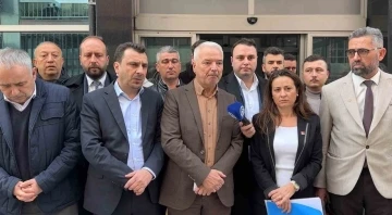 Saadet Partisi&rsquo;nden Saruhanlı&rsquo;da listesini yetiştiremeyen CHP&rsquo;ye destek
