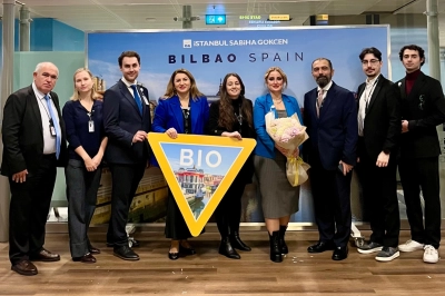 Sabiha G&ouml;k&ccedil;en, Avrupa'daki B&uuml;y&uuml;mesini S&uuml;rd&uuml;r&uuml;yor: