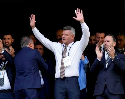 Sadettin Saran: "Umutsuzluğa daha fazla izin vermemek i&ccedil;in buradayım"