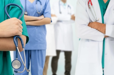 Sağlık &Ccedil;alışanları &Ccedil;&ouml;z&uuml;m Bekliyor