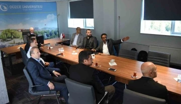 Sağlık &ccedil;alışanları ile hastaların bakımı ve g&uuml;venliğini sağlamak i&ccedil;in geliştirilen &ccedil;alışmalar anlattı