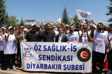 Sağlık iş&ccedil;ilerinden geriye d&ouml;n&uuml;k alacakları i&ccedil;in basın a&ccedil;ıklaması
