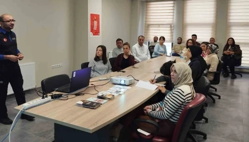 Sağlık personeline KBRN eğitimi ve afet m&uuml;dahale semineri d&uuml;zenlendi
