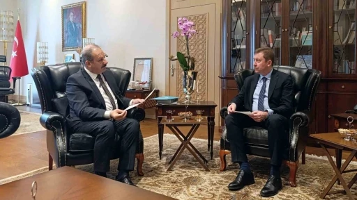 Sağlık-Sen&rsquo;den Cumhurbaşkanlığı İdari İşler Başkanı Susmaz&rsquo;a ziyaret
