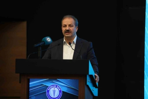 Sağlık-Sen Genel Başkanı Doğan: &ldquo;Bebek &ouml;l&uuml;m hızı ve anne &ouml;l&uuml;m oranı d&uuml;şt&uuml;yse bunu aile sağlığı &ccedil;alışanlarımıza bor&ccedil;luyuz&rdquo;
