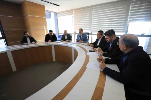 Sağlık-Sen &Uuml;niversiteler Komisyonu "yer değişikliği" g&uuml;ndemiyle 3. toplantısını ger&ccedil;ekleştirdi
