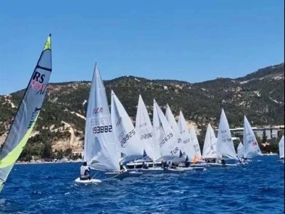 Sahil G&uuml;venlik Kupası Yelken Yarışları Fo&ccedil;a'da yapıldı