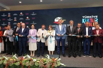 Şahin: &ldquo;Gaziantep, b&ouml;lgenin kaldıracı, destinasyonu&rdquo;
