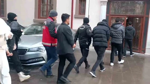 Sahte ilan &ccedil;etesi &ccedil;&ouml;kertildi: 3 milyonluk vurgun son buldu
