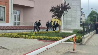 Sahte polislerin 3 milyon TL&rsquo;lik vurgununa ger&ccedil;ek polis engeli
