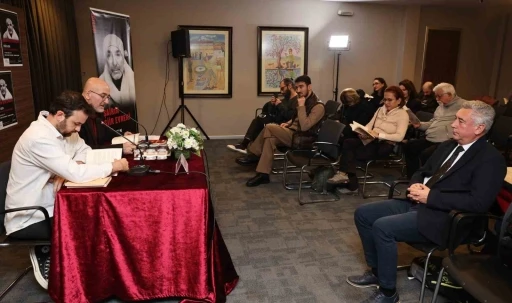 Şairin Şiir Evreni&rsquo;nin konuğu Enis Akın oldu