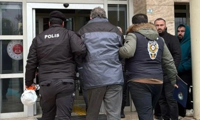 'Sakaraltı Sakar&uuml;st&uuml;' sanal medya hesabına y&ouml;nelik ikinci dalga operasyonu: 8 g&ouml;zaltı