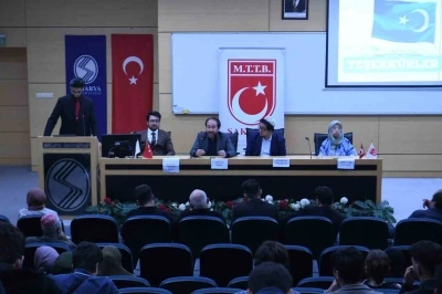 Sakarya &Uuml;niversitesi&rsquo;nde Doğu T&uuml;rkistan paneli d&uuml;zenlendi
