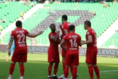 Sakaryaspor &ndash; &Ccedil;orum FK: 0-4