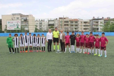 Salihli&rsquo;de futbol ş&ouml;leni başladı
