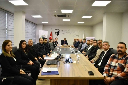 Salihli&rsquo;de &lsquo;S&ouml;zleşmeli Tarımsal &Uuml;retim&rsquo; toplantısı yapıldı
