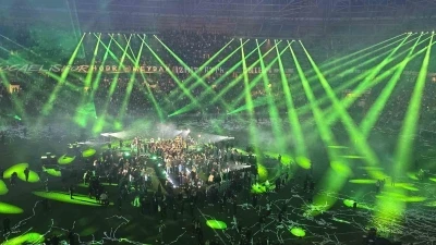 Şampiyon Kocaelispor kupasını binlerce taraftarı &ouml;n&uuml;nde kaldırdı
