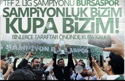 Şampiyon Bursaspor kupasını kaldırdı 