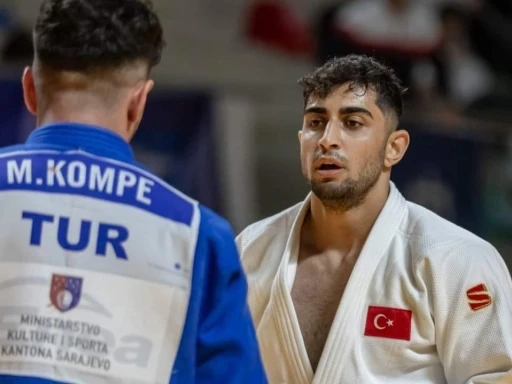 Şampiyon milli judocu yağlı g&uuml;reşte de bronz madalya kazandı
