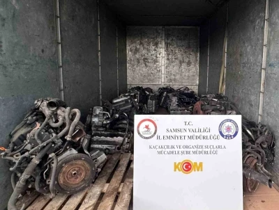 Samsun&rsquo;da 13 adet g&uuml;mr&uuml;k ka&ccedil;ağı l&uuml;ks ara&ccedil; motoru ele ge&ccedil;irildi
