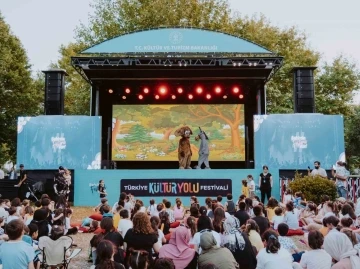 Samsun&rsquo;da K&uuml;lt&uuml;r Yolu Festivali coşkusu
