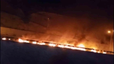 Samsun&rsquo;da seyir halindeyken yanan tır ortalığı savaş alanına &ccedil;evirdi: 1 yaralı