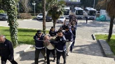 Samsun merkezli 3 ilde su&ccedil; &ouml;rg&uuml;t&uuml; operasyonu; 25 g&ouml;zaltı