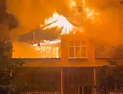 Samsun Ordu yolu kenarındaki ev alevlere teslim oldu