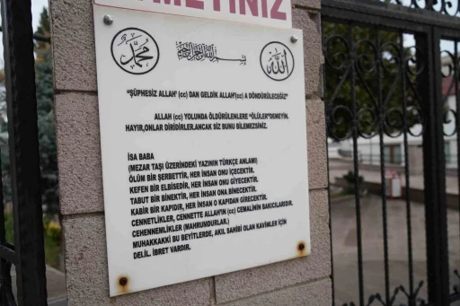 Samsun&rsquo;un manevi mimarlarından İsa Baba&rsquo;nın mezar taşındaki ibretlik yazı
