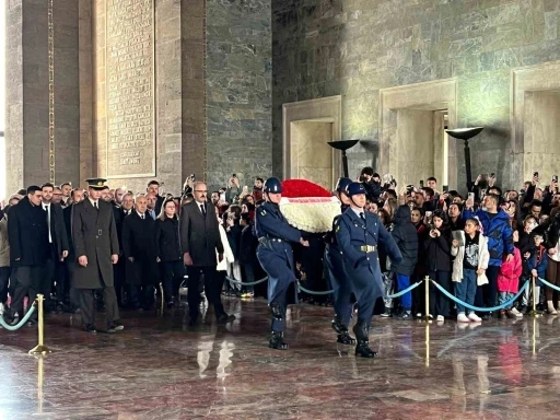 Samsunlu m&uuml;badiller, Anıtkabir&rsquo;de m&uuml;badeleyi andı
