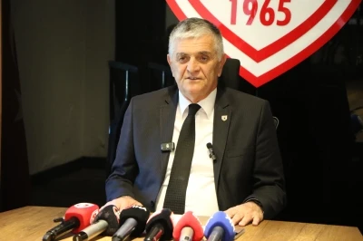 Samsunspor Basın S&ouml;zc&uuml;s&uuml; &Ccedil;akır: Rakip fark etmeksizin herkesi yenmek i&ccedil;in oynayacağız 