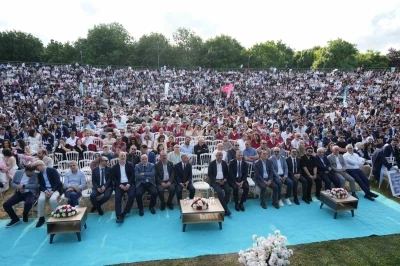 SAM&Uuml;&rsquo;de 616 &ouml;ğrencinin mezuniyet heyecanı