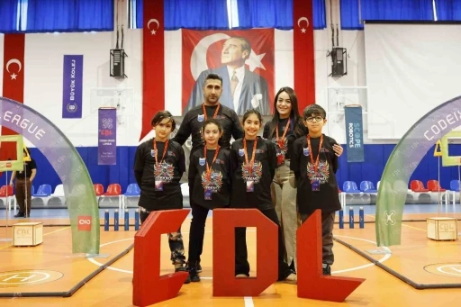 SANKO Okulları "Codeıx Drone League (CDL) Yarışması"nda T&uuml;rkiye ikincisi oldu
