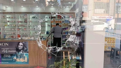 Şanlıurfa&rsquo;da eczaneye silahlı saldırı