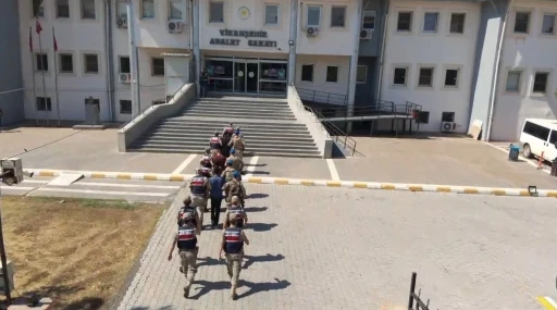 Şanlıurfa&rsquo;da silah ka&ccedil;ak&ccedil;ılığı operasyonu: 8 tutuklama
