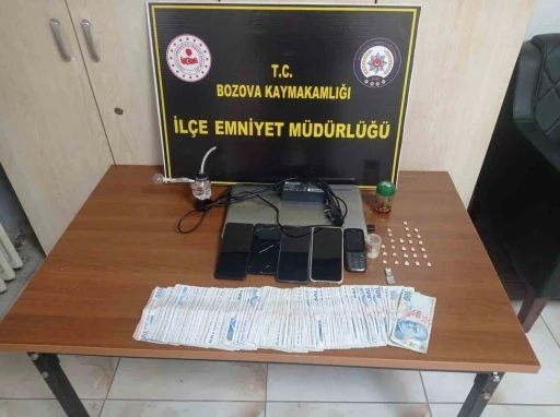 Şanlıurfa&rsquo;da uyuşturucu operasyonu: 3 g&ouml;zaltı
