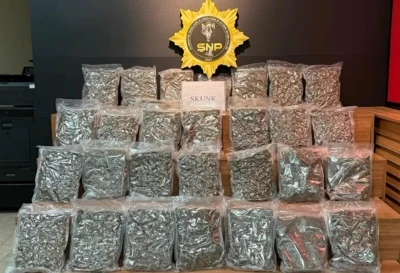 Şanlıurfa&rsquo;da yolcu otob&uuml;s&uuml;nde 16 kilo 400 gram skunk ele ge&ccedil;irildi