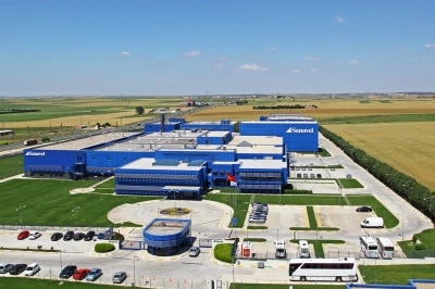 Sanovel'den K&uuml;resel B&uuml;y&uuml;me Hamlesi: Ar-Ge ve Onkoloji Yatırımları G&uuml;&ccedil;leniyor