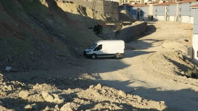 Şantiye alanında top mermisi bulundu