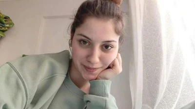 Saplantılı komşu gen&ccedil; kadını &ouml;ld&uuml;rd&uuml;