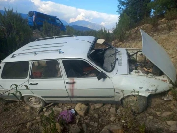 Şarampole yuvarlanıp kazada &ouml;ld&uuml;ğ&uuml; zannedilen s&uuml;r&uuml;c&uuml;n&uuml;n mermiyle vurulduğu ortaya &ccedil;ıktı
