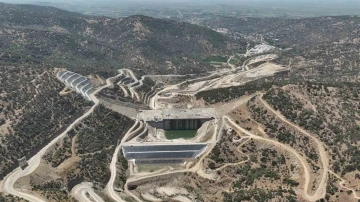 Sarı&ccedil;ay Barajı&rsquo;nda &ccedil;alışmalar hız kesmiyor
