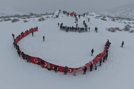 Sarıkamış Şehitleri i&ccedil;in 1900 rakımlı yaylada anıldı
