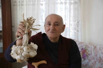 &lsquo;Sarımsak&ccedil;ı Milletvekili&rsquo;nden CHP&rsquo;ye eleştiri
