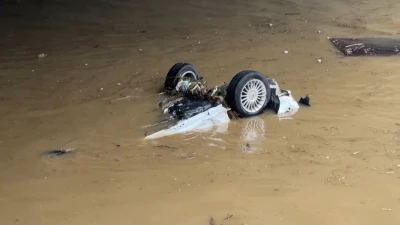 Sarıyer&rsquo;de sağanak yağışın ardından taşan derede ara&ccedil; bulundu