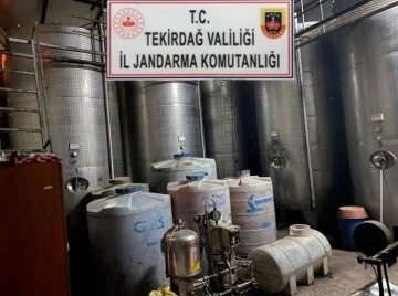 Şark&ouml;y&rsquo;de 72 bin litre sahte şarap ele ge&ccedil;irildi
