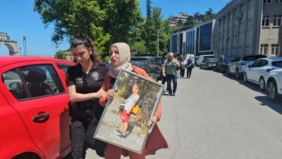Sarp Eymen'in &ouml;ld&uuml;ğ&uuml; kazanın duruşması sonrası gerginlik