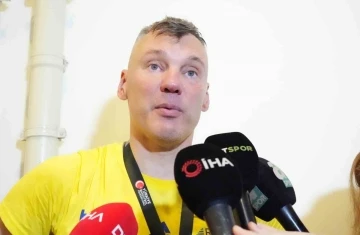 Sarunas Jasikevicius: "T&uuml;rkiye Ligi&rsquo;ndeki b&uuml;t&uuml;n hedeflerimizi başardık"

